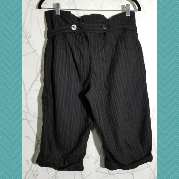 Max Azria Black Striped Wool Blend Pleated Tie Front Capri Pants - Picture 2 of 6